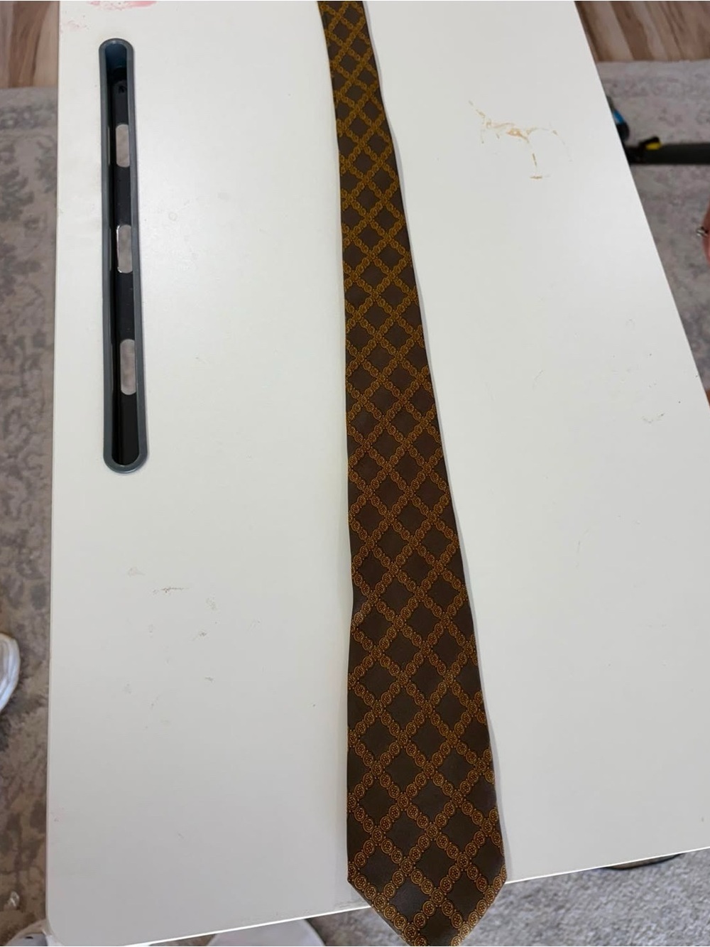 Men's exclusive metropolitan museum of art Brown Geometric Pattern silk Tie